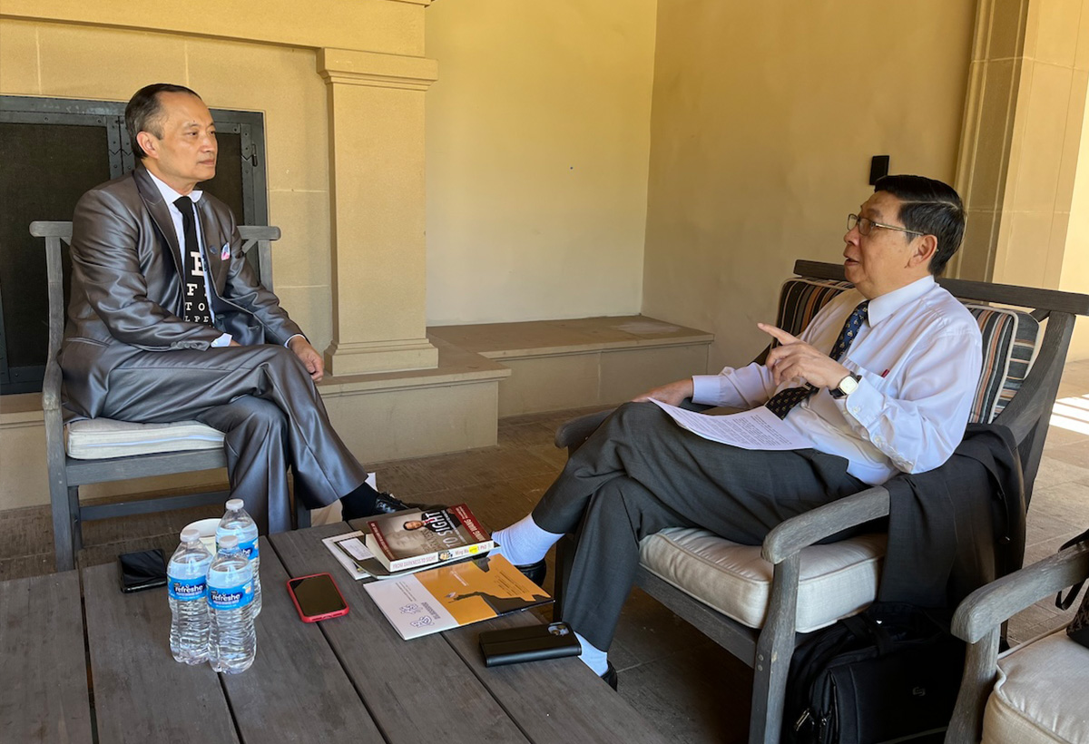 出黑暗入光明—王明旭醫師的信仰之旅